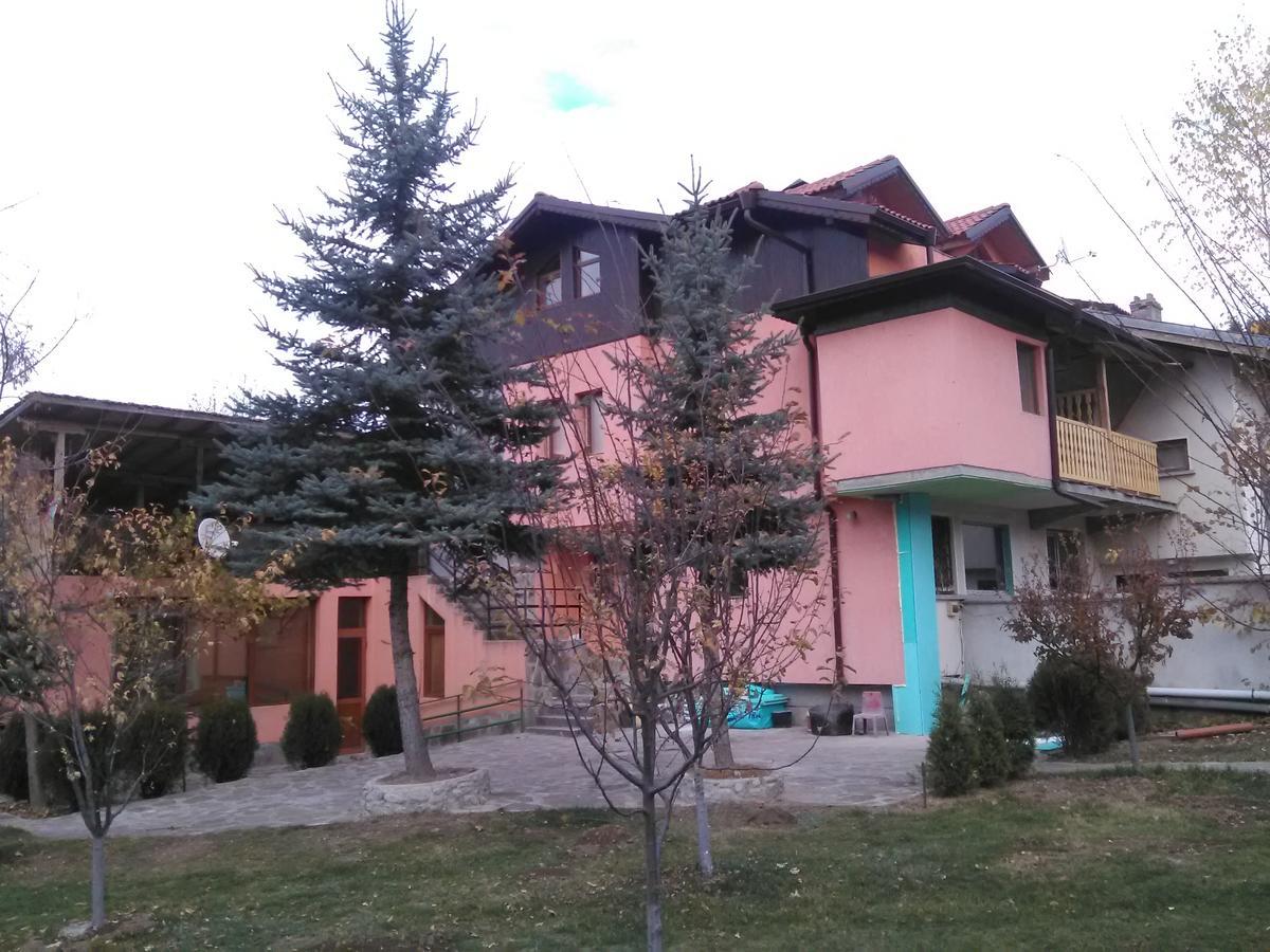 Villa Lilia Apriltsi  Exteriör bild